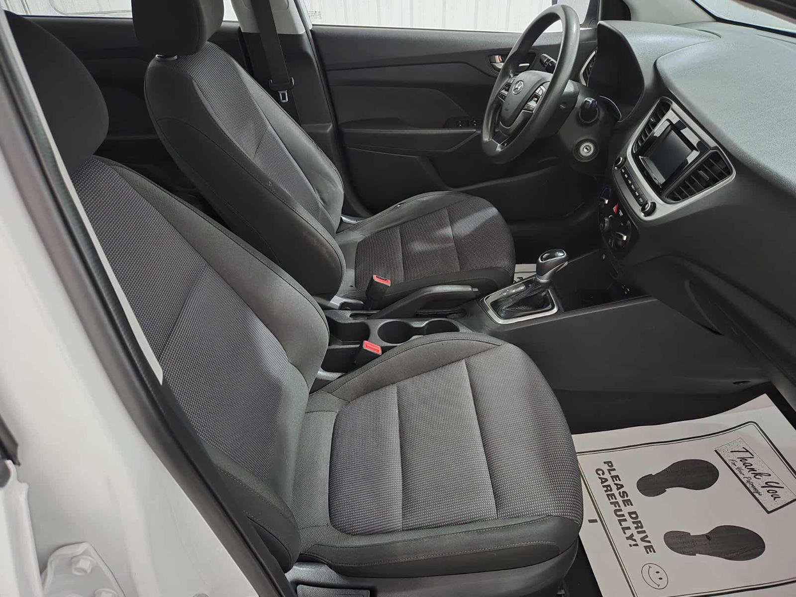 Used 2021 Hyundai Accent SE w/ Cargo Package image 17
