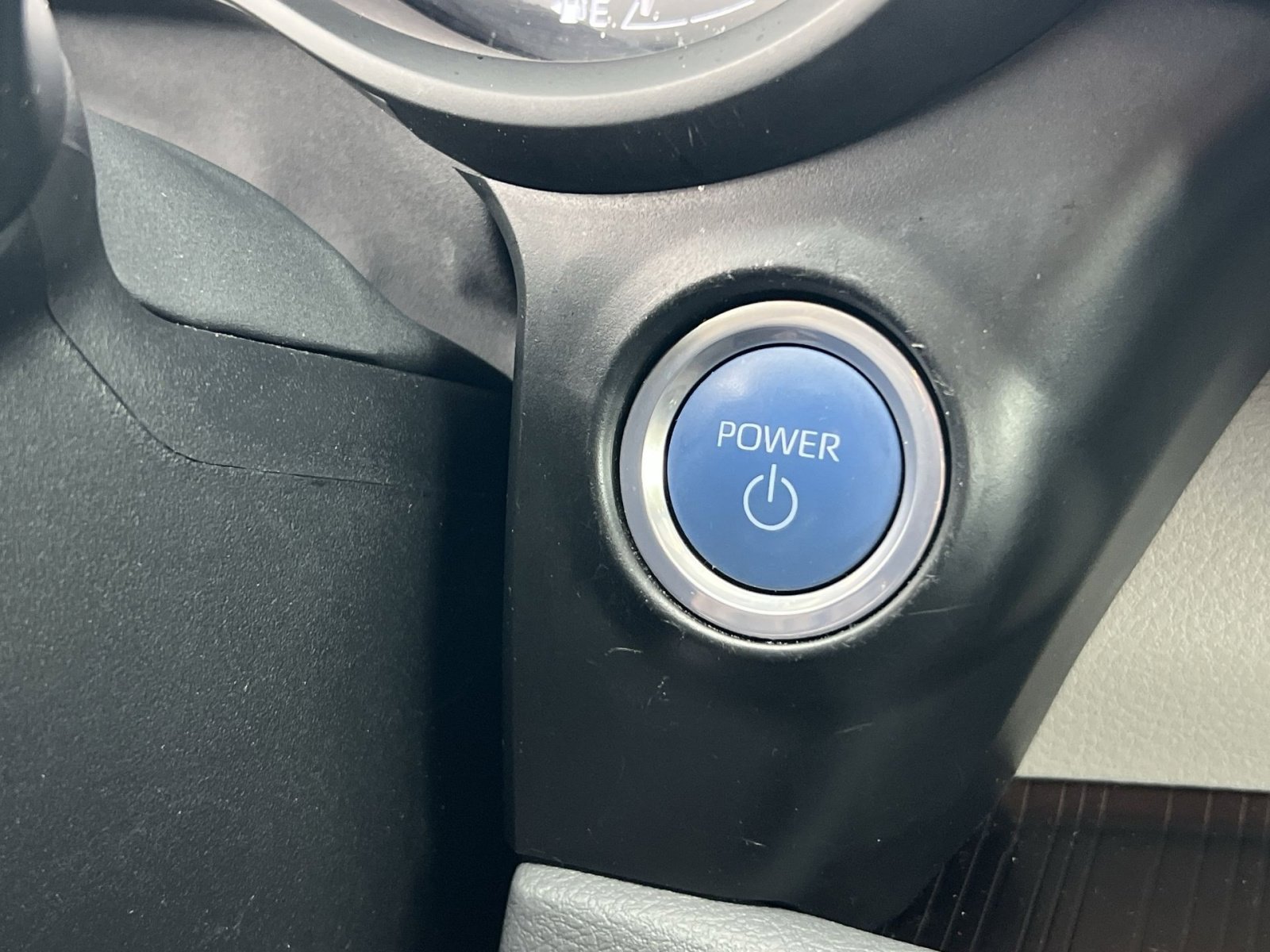 Used 2024 Toyota Sienna XLE image 33