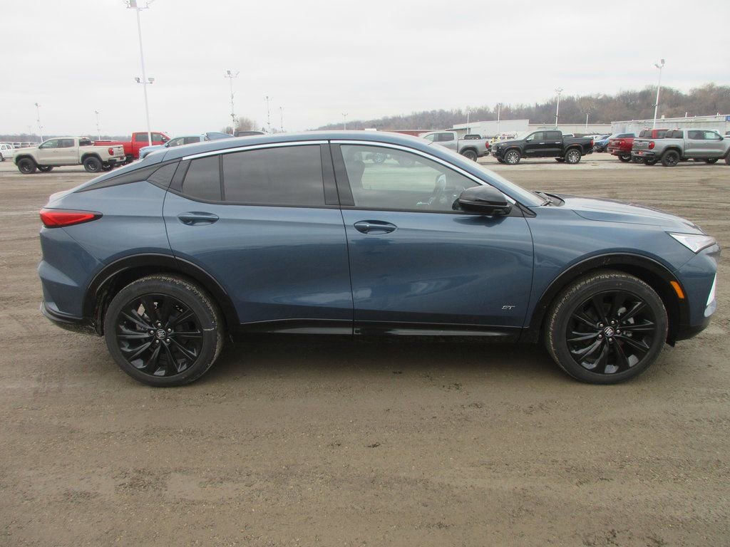 New 2026 Buick Envista Sport Touring w/ Convenience I Package image 3