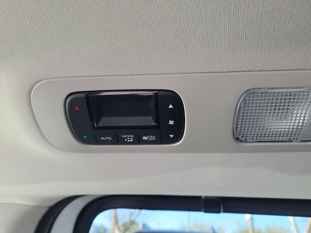 Certified 2026 Honda Odyssey EX-L image 17
