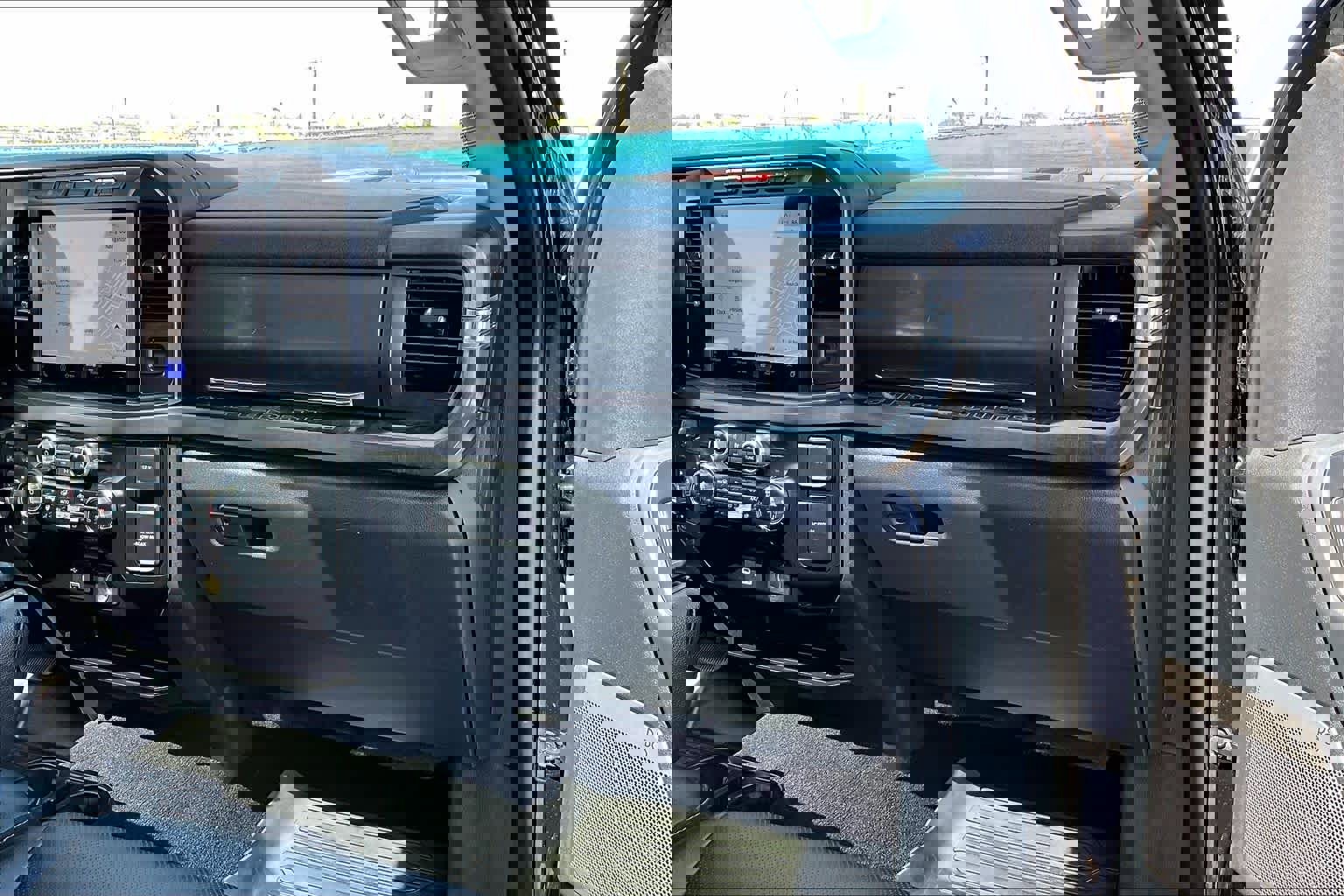 Used 2024 Ford F250 Lariat w/ Sport Appearance Package image 18