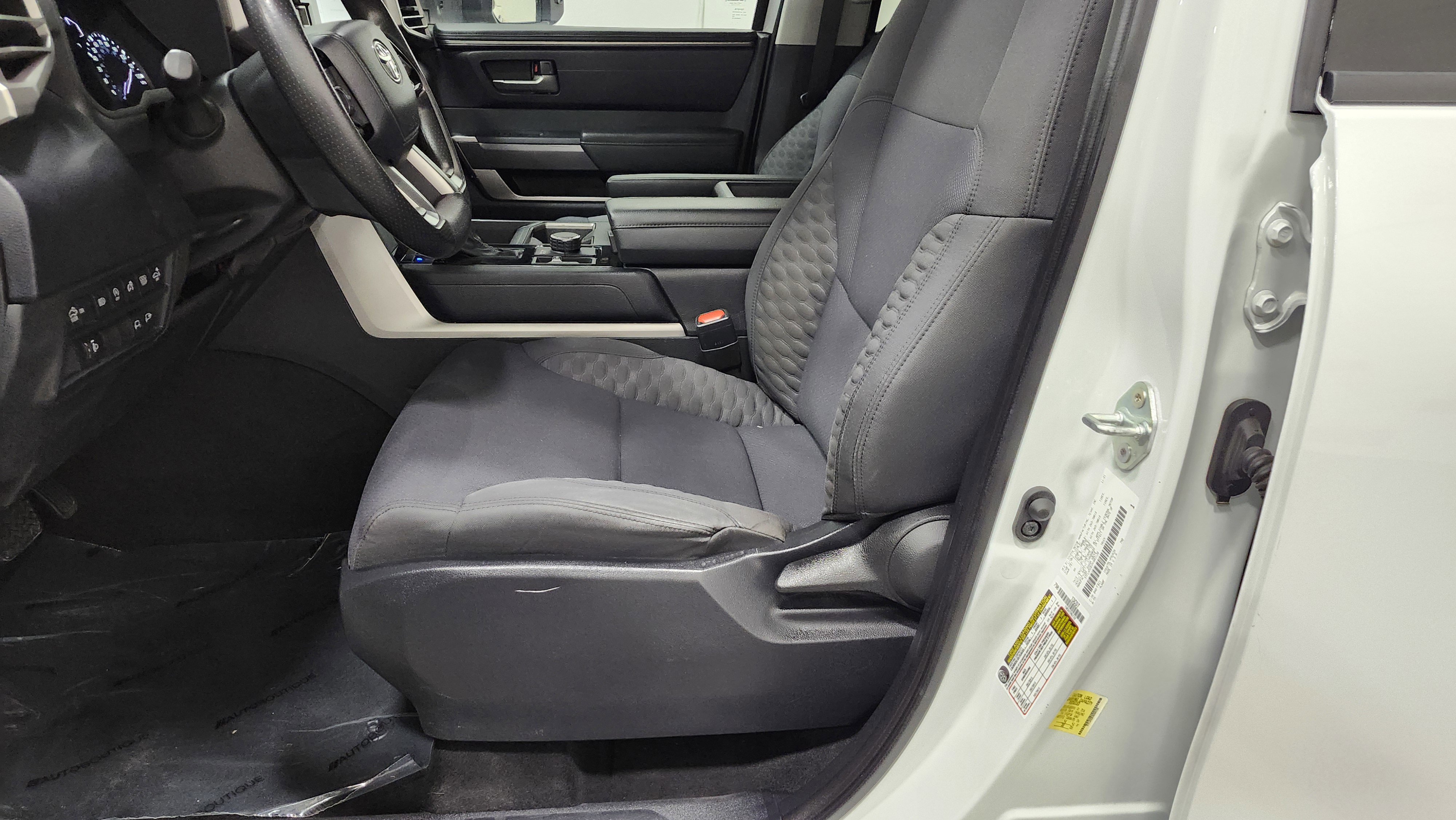 Used 2022 Toyota Tundra SR5 w/ SR5 Convenience Package image 15