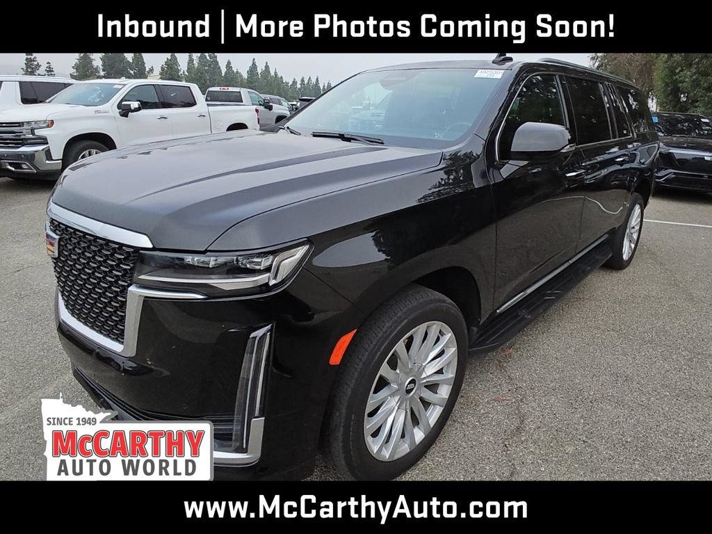 Used 2024 Cadillac Escalade ESV Luxury AWD/4WD image 3