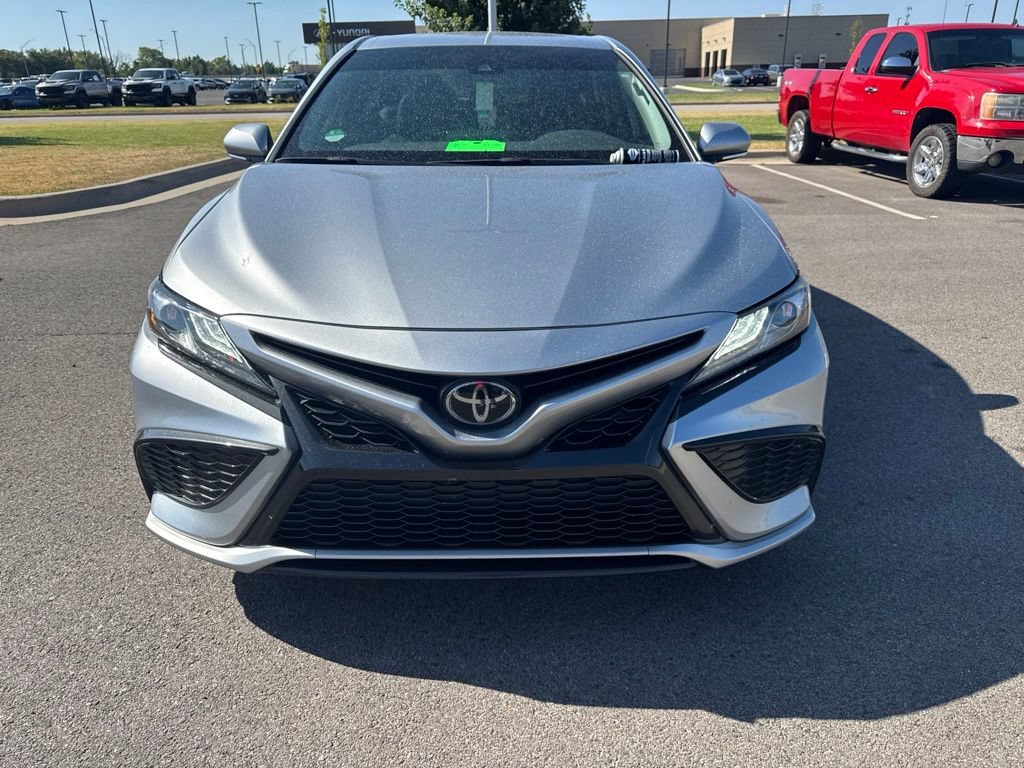 Used 2023 Toyota Camry XSE FWD image 8