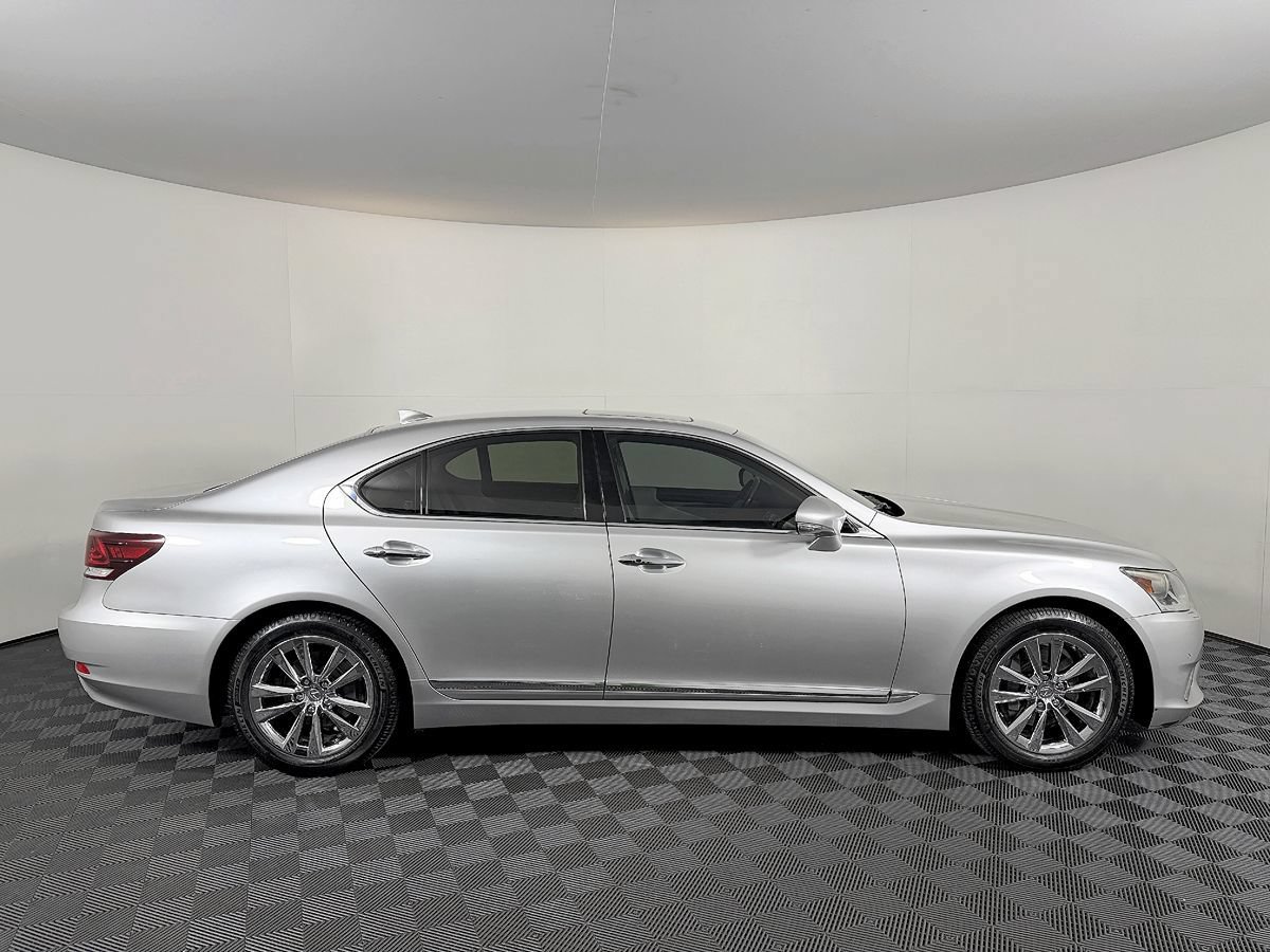 Used 2014 Lexus LS 460 w/ Comfort Package RWD image 7