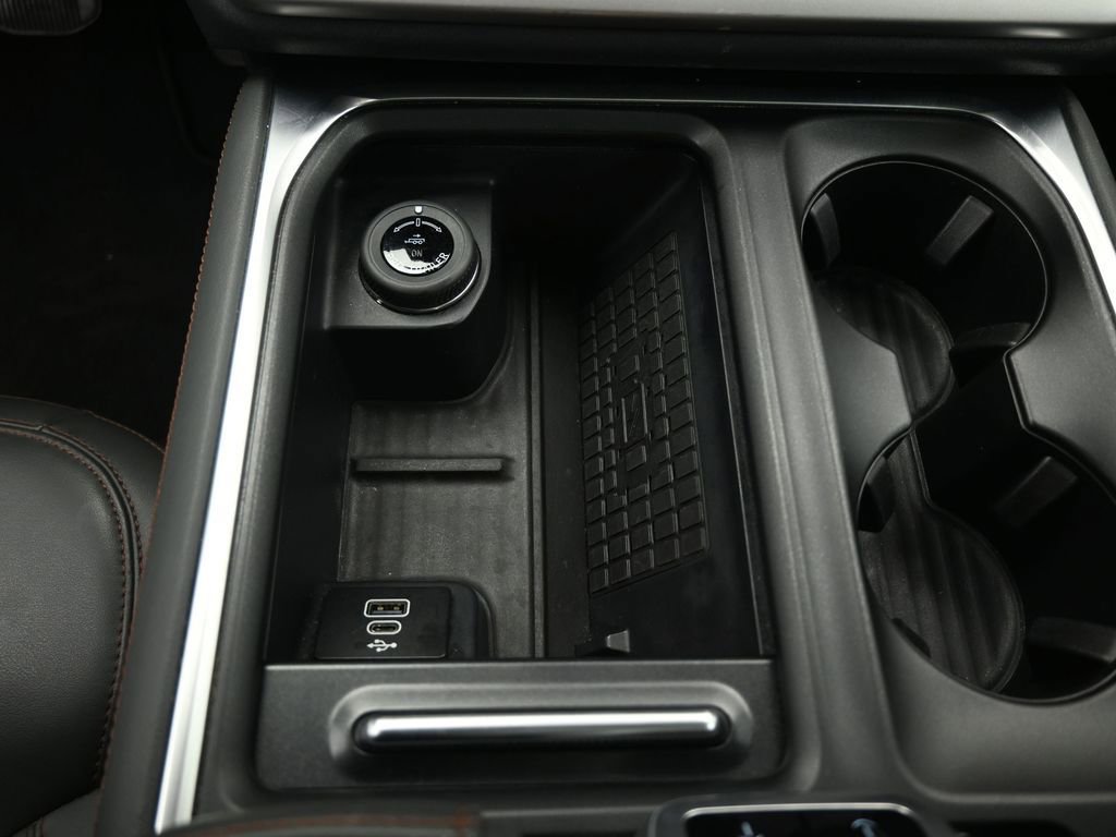 Certified 2025 Ford Expedition Active image 18