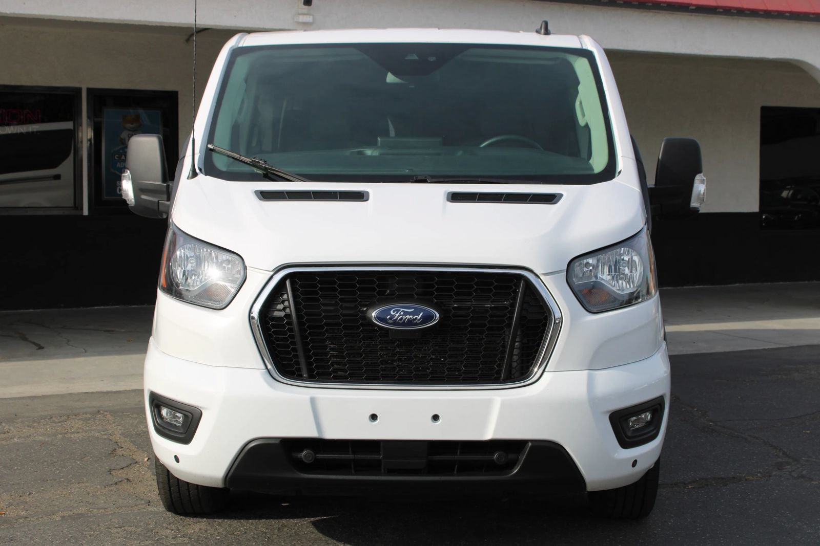 Used 2024 Ford Transit 350 XLT RWD image 2