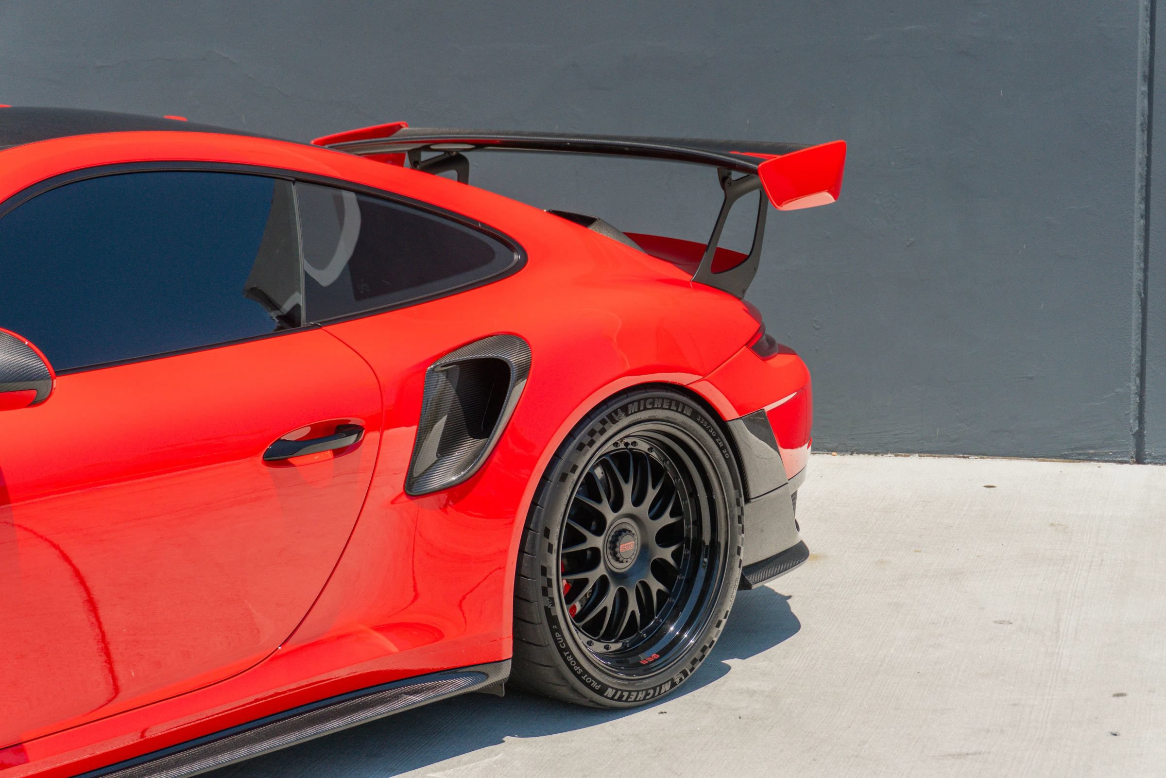 Used 2018 Porsche 911 GT2 RS RWD image 23