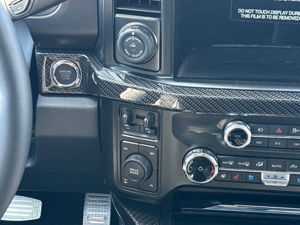 New 2026 Ford F250 Lariat w/ Black Appearance Package AWD/4WD image 19