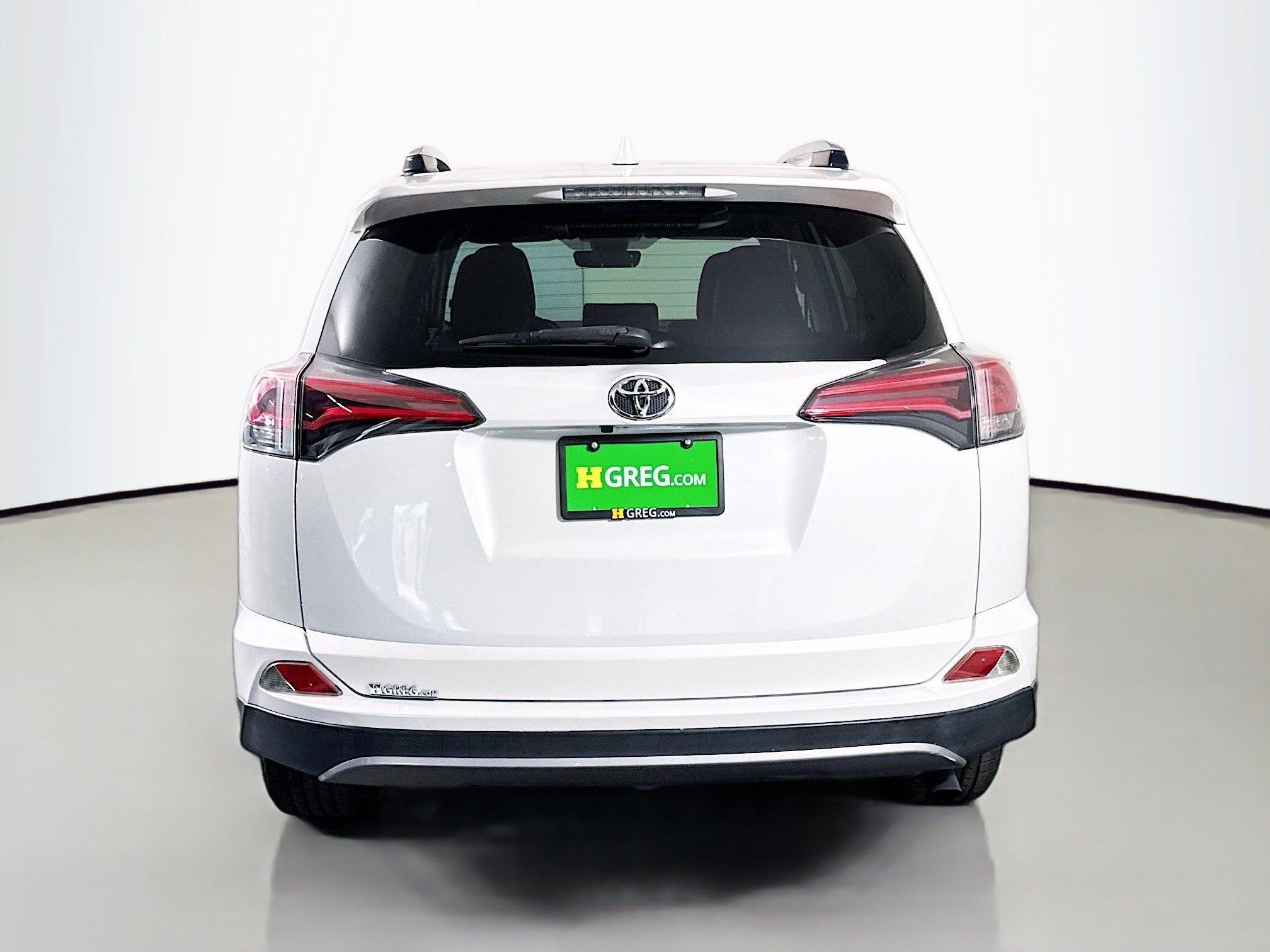 Used 2018 Toyota RAV4 Limited FWD image 8