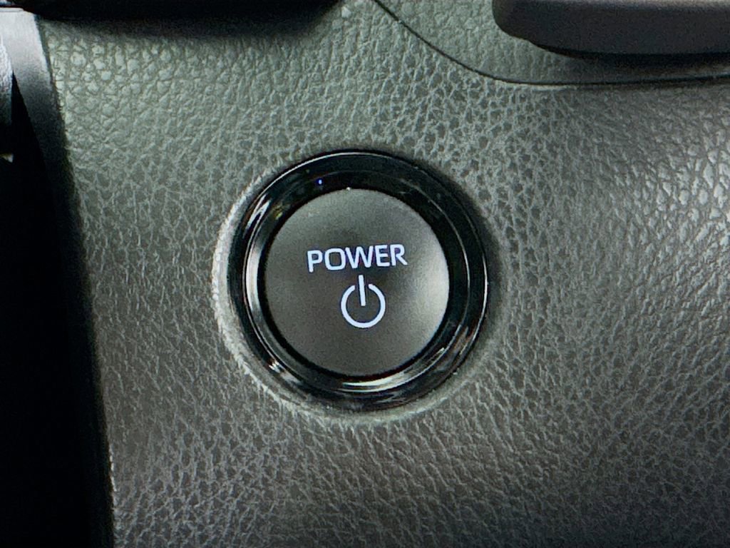 Used 2025 Toyota Camry SE w/ Multimedia Upgrade Package AWD/4WD image 11