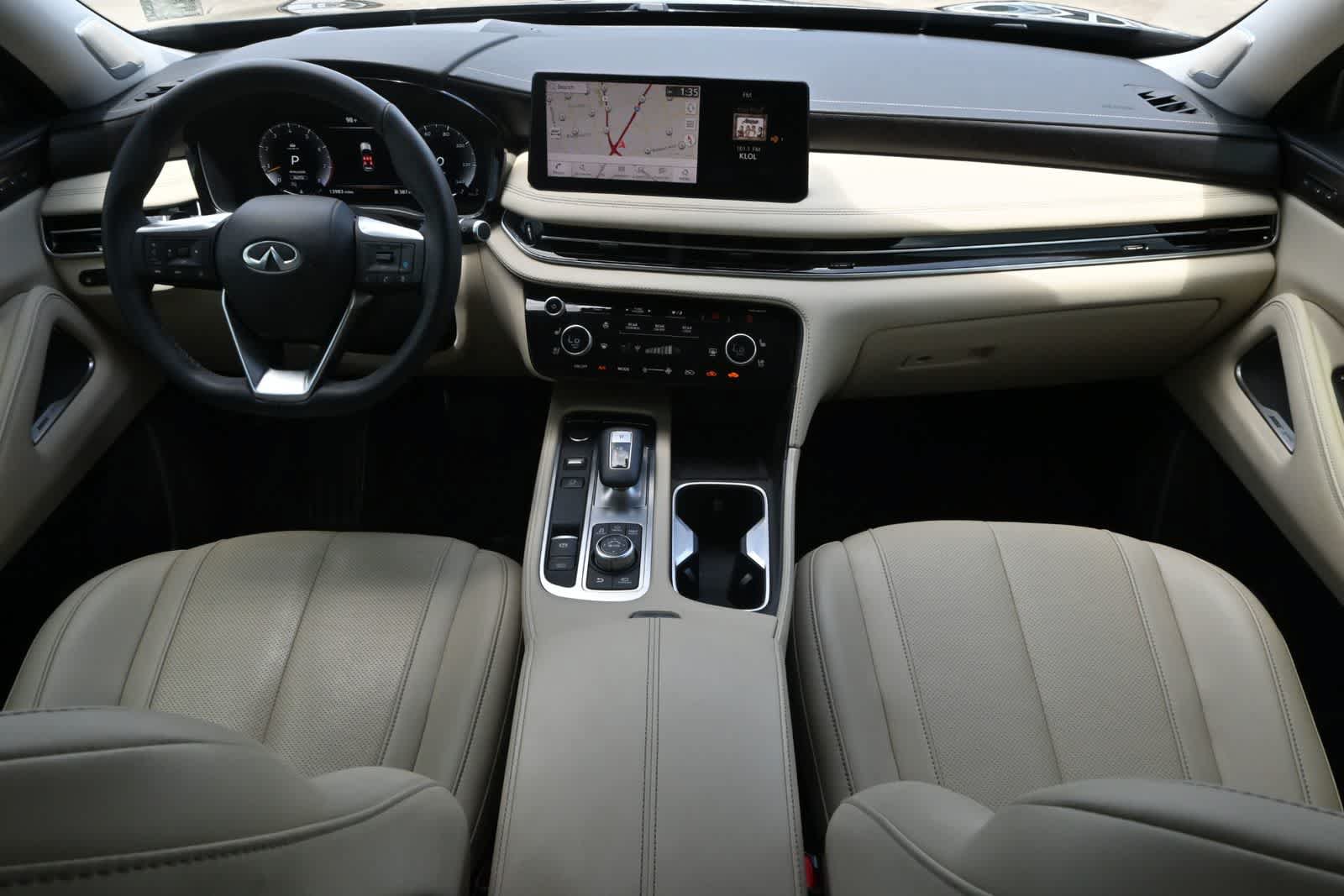 Used 2023 INFINITI QX60 Sensory w/ Vision Package AWD/4WD image 7