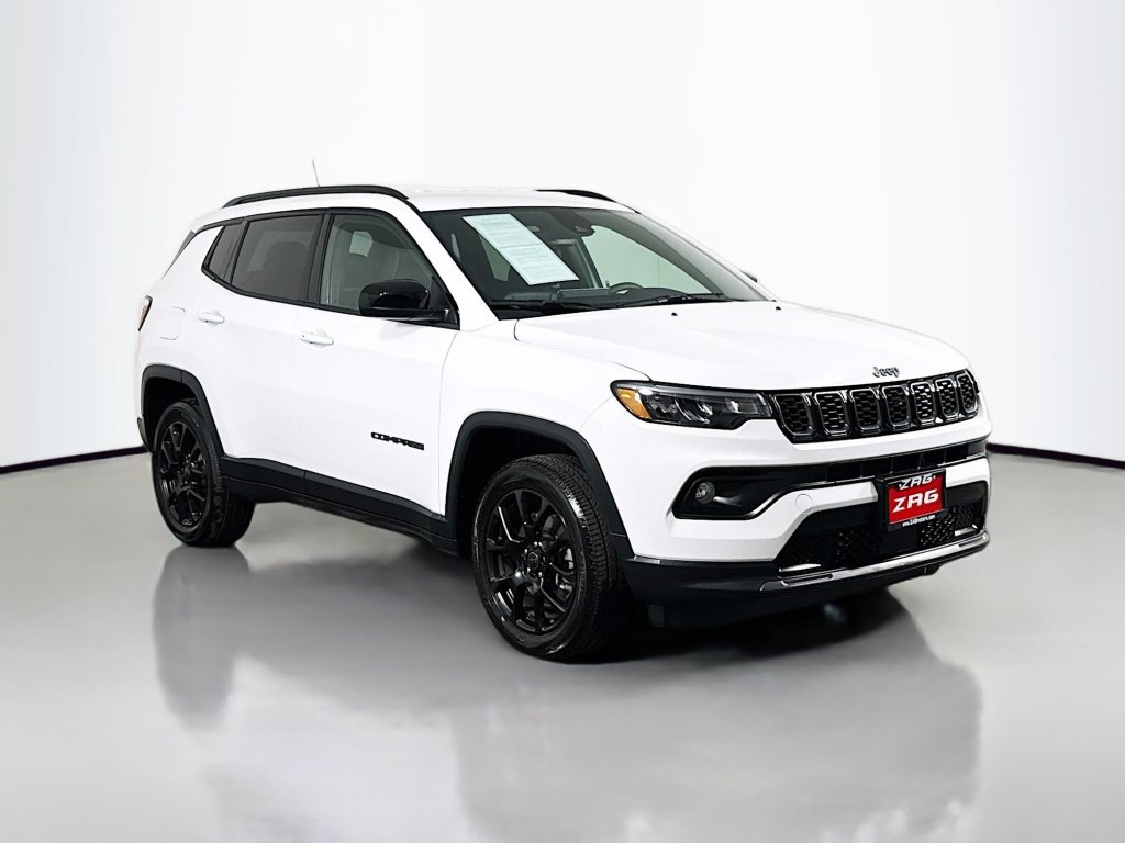 Used 2025 Jeep Compass Latitude w/ Altitude Special Edition AWD/4WD image 7