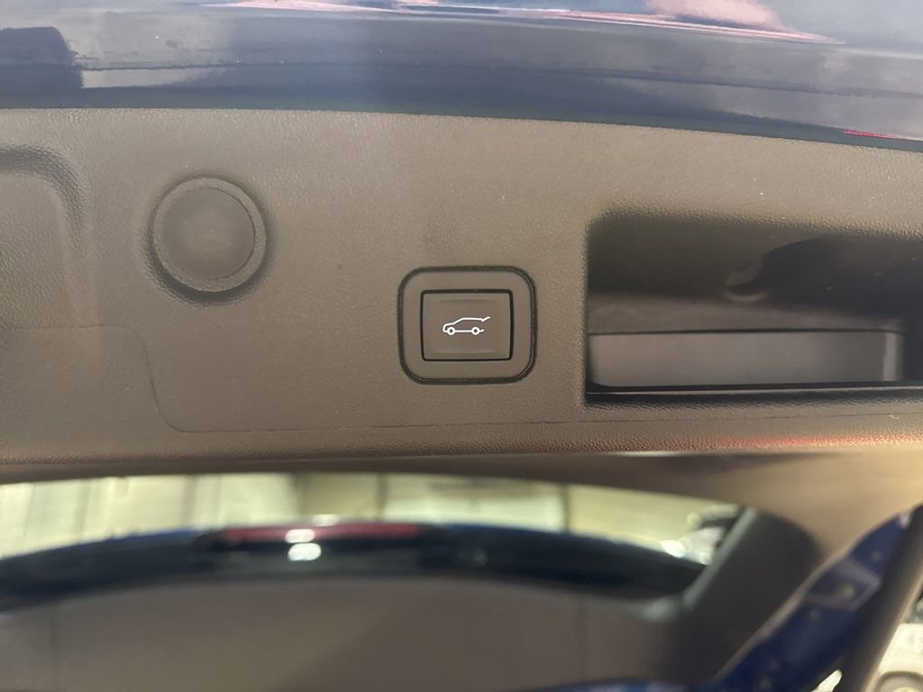 Used 2023 Chevrolet Equinox RS image 15