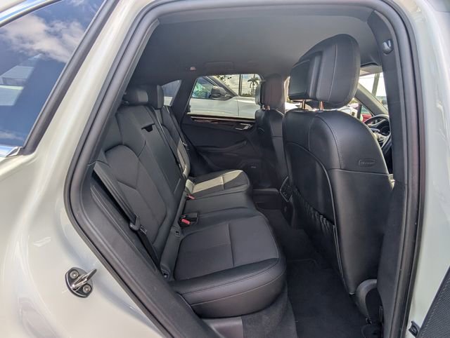 Used 2022 Porsche Macan S AWD/4WD image 15
