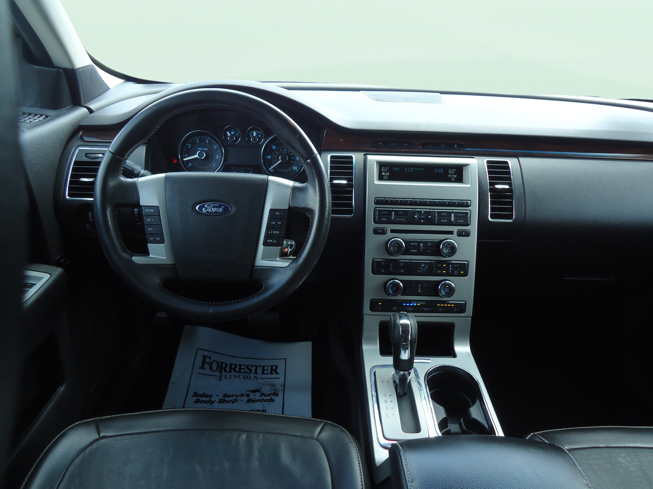Used 2010 Ford Flex SEL FWD image 11