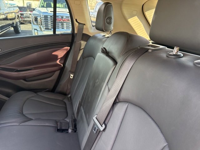 Used 2017 Buick Envision Essence image 22