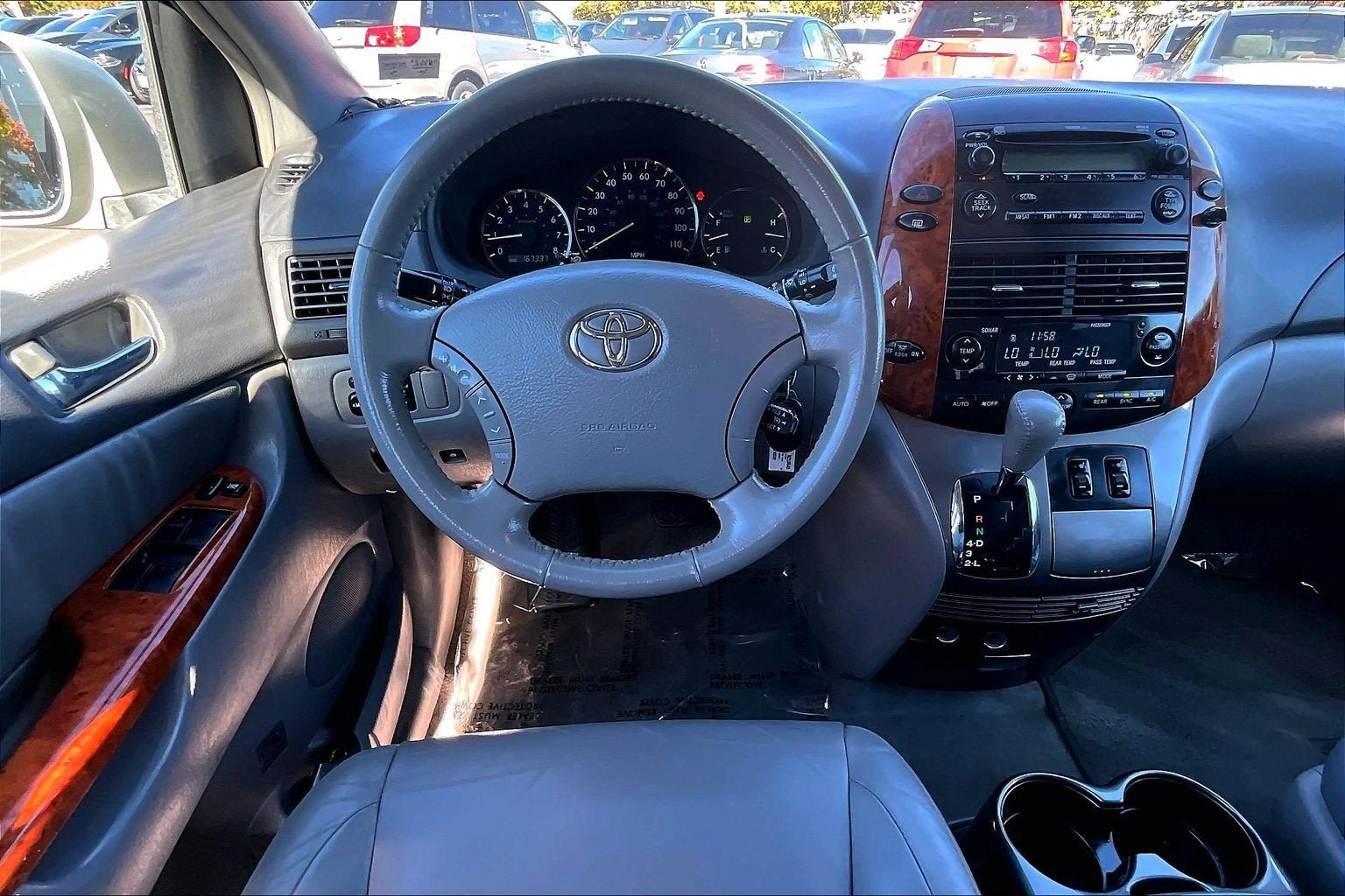 Used 2008 Toyota Sienna XLE FWD image 5