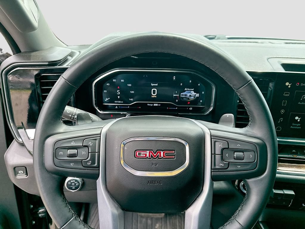 Used 2025 GMC Sierra 1500 Elevation w/ Elevation Premium Package AWD/4WD image 14
