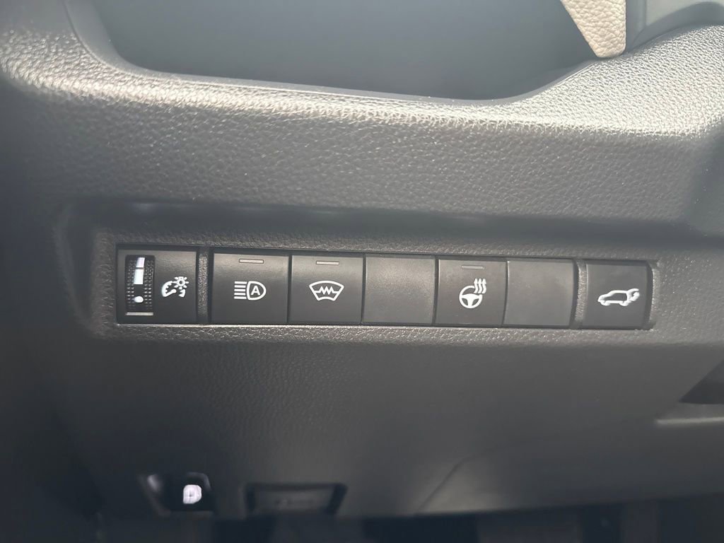 Used 2024 Toyota RAV4 XLE w/ Convenience Package image 14