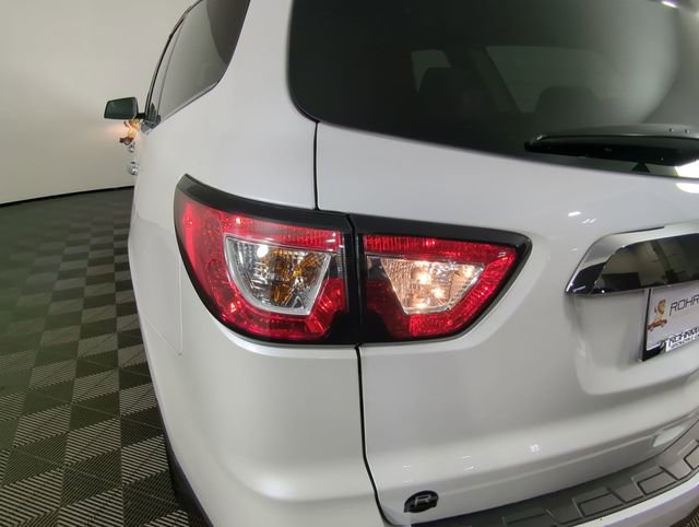 Used 2016 Chevrolet Traverse LT w/ Style and Technology Package image 34