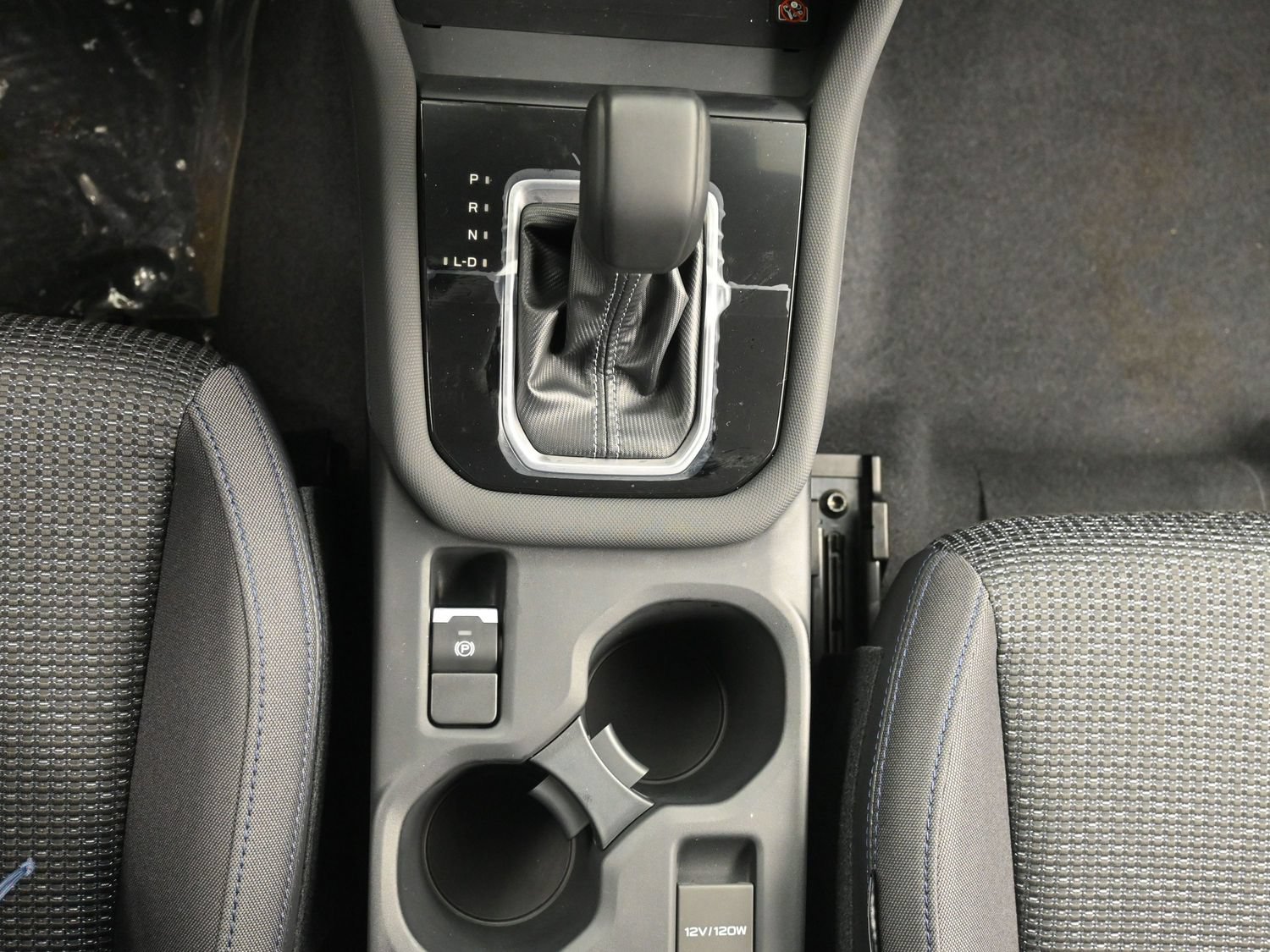 Used 2025 Subaru Forester Premium AWD/4WD image 32