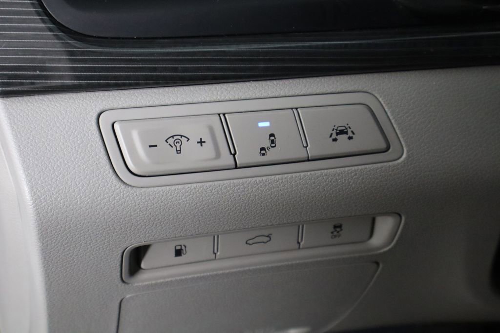 Used 2019 Hyundai Sonata Limited w/ Ultimate Package 04 image 24