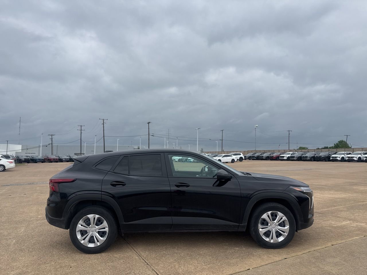 Used 2025 Chevrolet Trax LS image 24