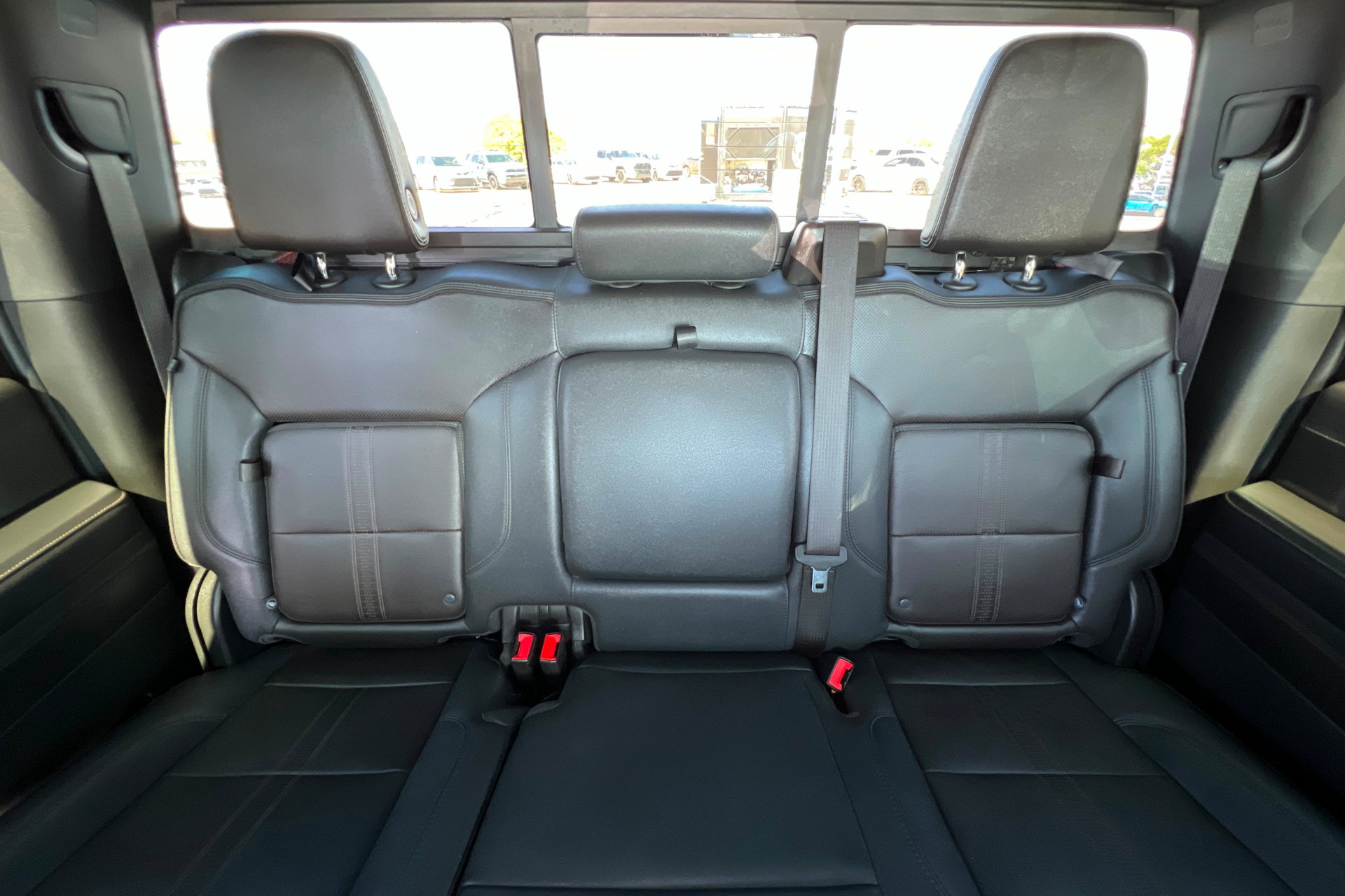 Used 2024 Chevrolet Silverado 3500 High Country w/ High Country Premium Package AWD/4WD image 25