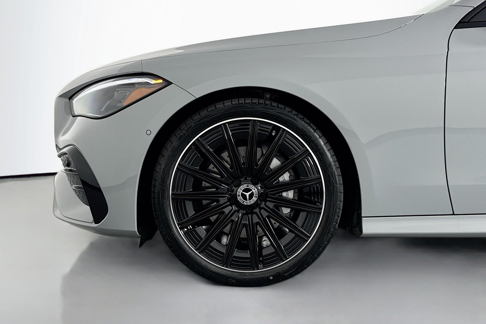 New 2026 Mercedes-Benz CLE 300 4MATIC Coupe image 9