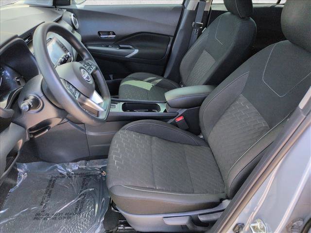 Used 2024 Nissan Kicks SV image 15