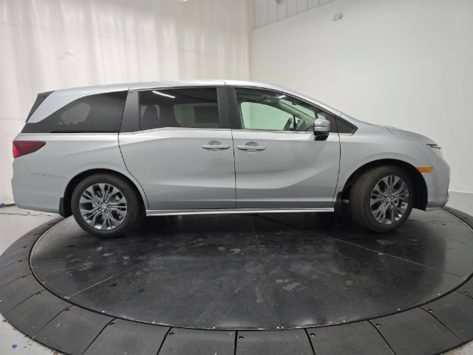New 2026 Honda Odyssey Touring image 30