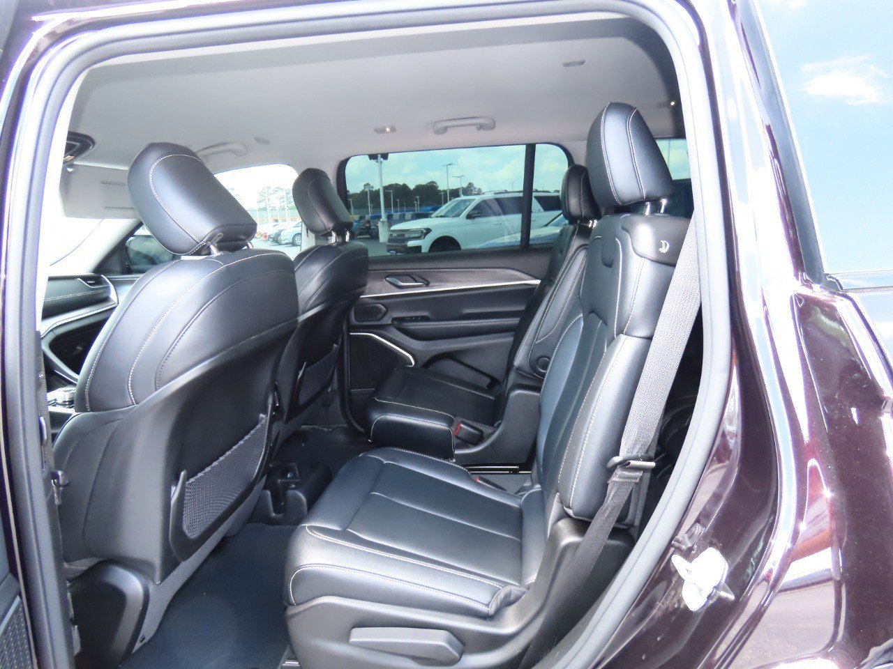 Used 2022 Jeep Grand Cherokee L Limited image 19