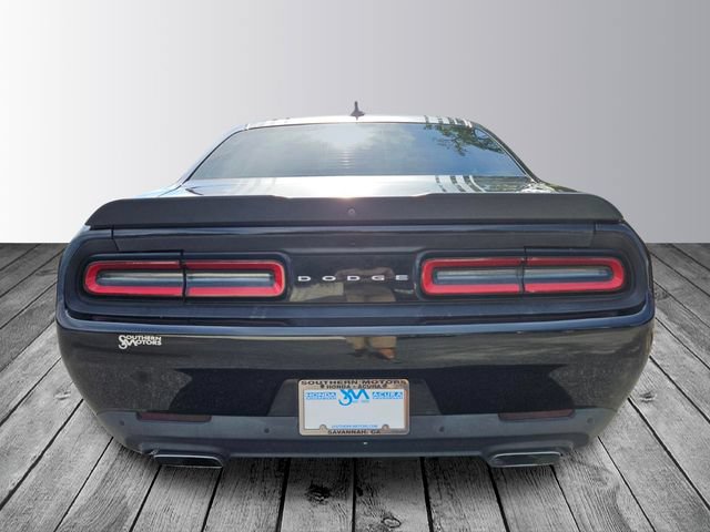 Used 2016 Dodge Challenger R/T Plus RWD image 4