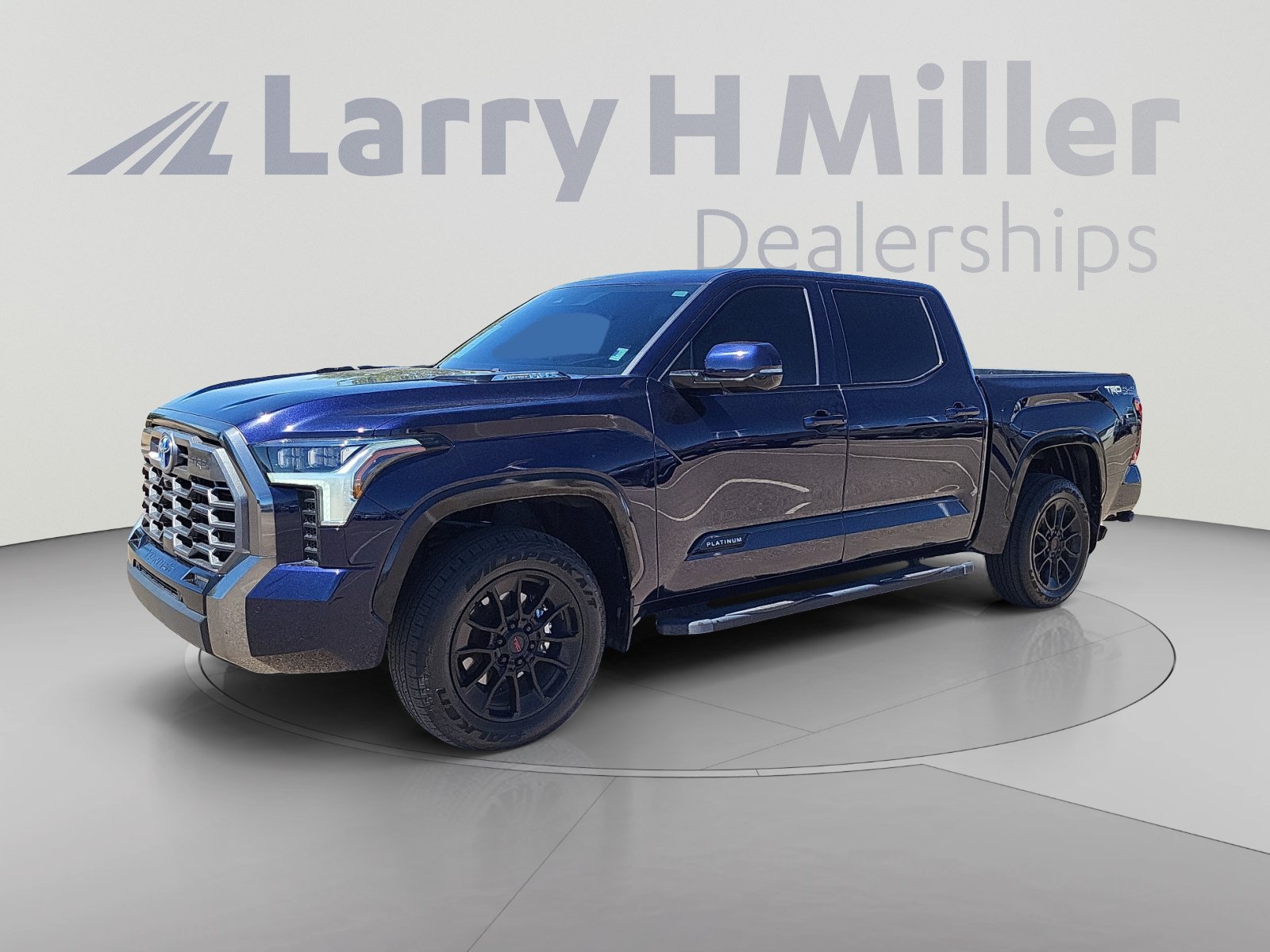 Used 2024 Toyota Tundra Platinum w/ TRD Off-Road Package AWD/4WD image 1