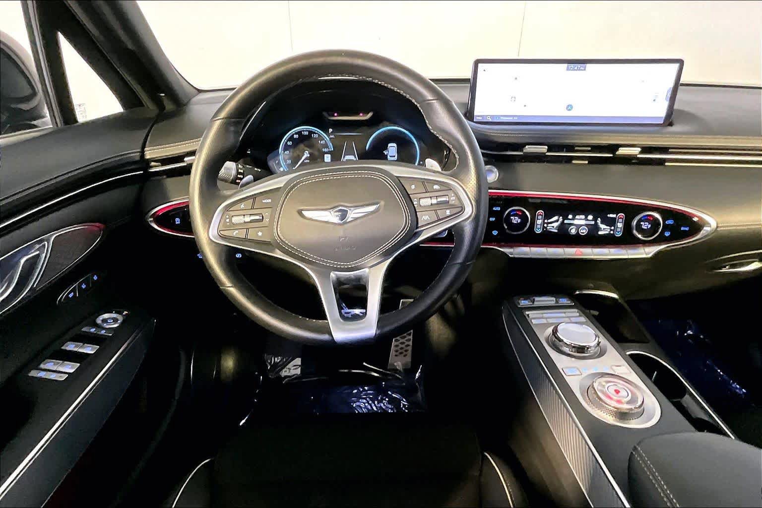 Used 2023 Genesis GV70 2.5T w/ Sport Prestige Package image 6