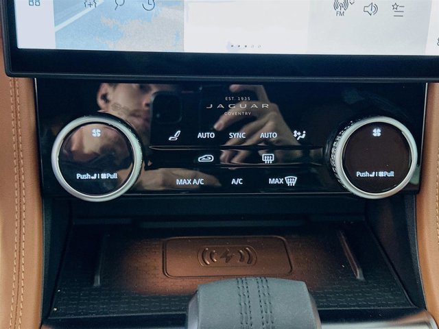 New 2026 Jaguar F-PACE R-Dynamic S image 18