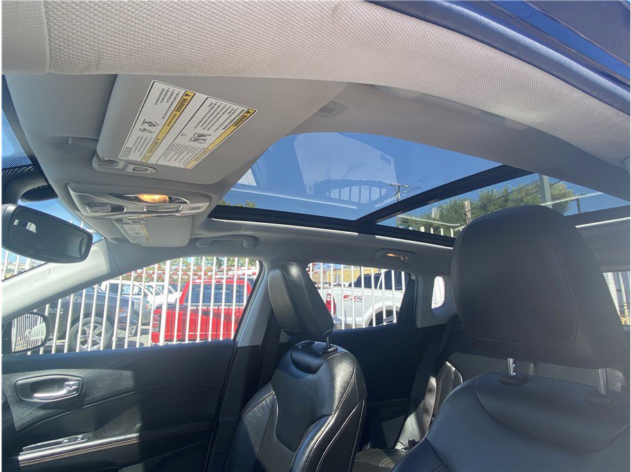 Used 2021 Jeep Compass Limited w/ Sun and Sound Group image 13