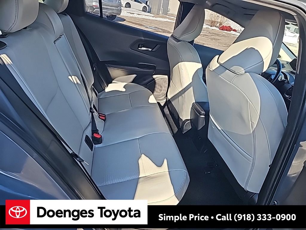 Used 2023 Toyota Prius XLE image 17
