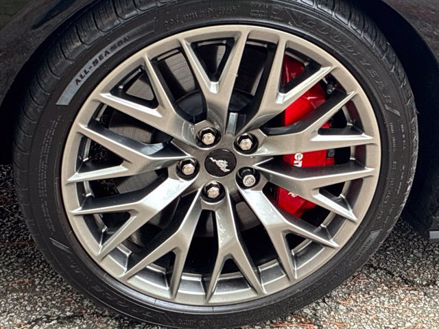 Used 2025 Ford Mustang GT Premium RWD image 11