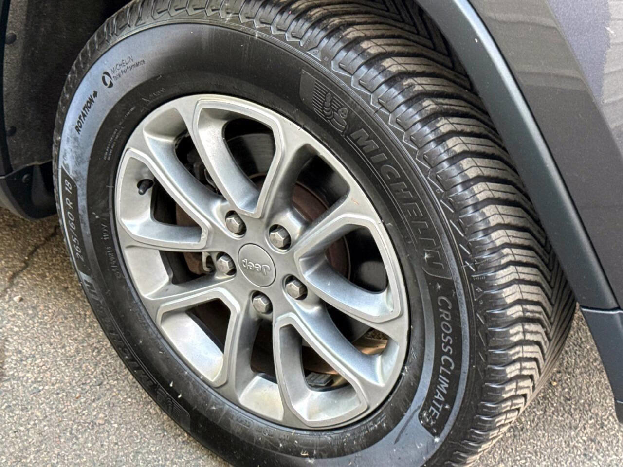 Used 2015 Jeep Grand Cherokee Limited AWD/4WD image 6