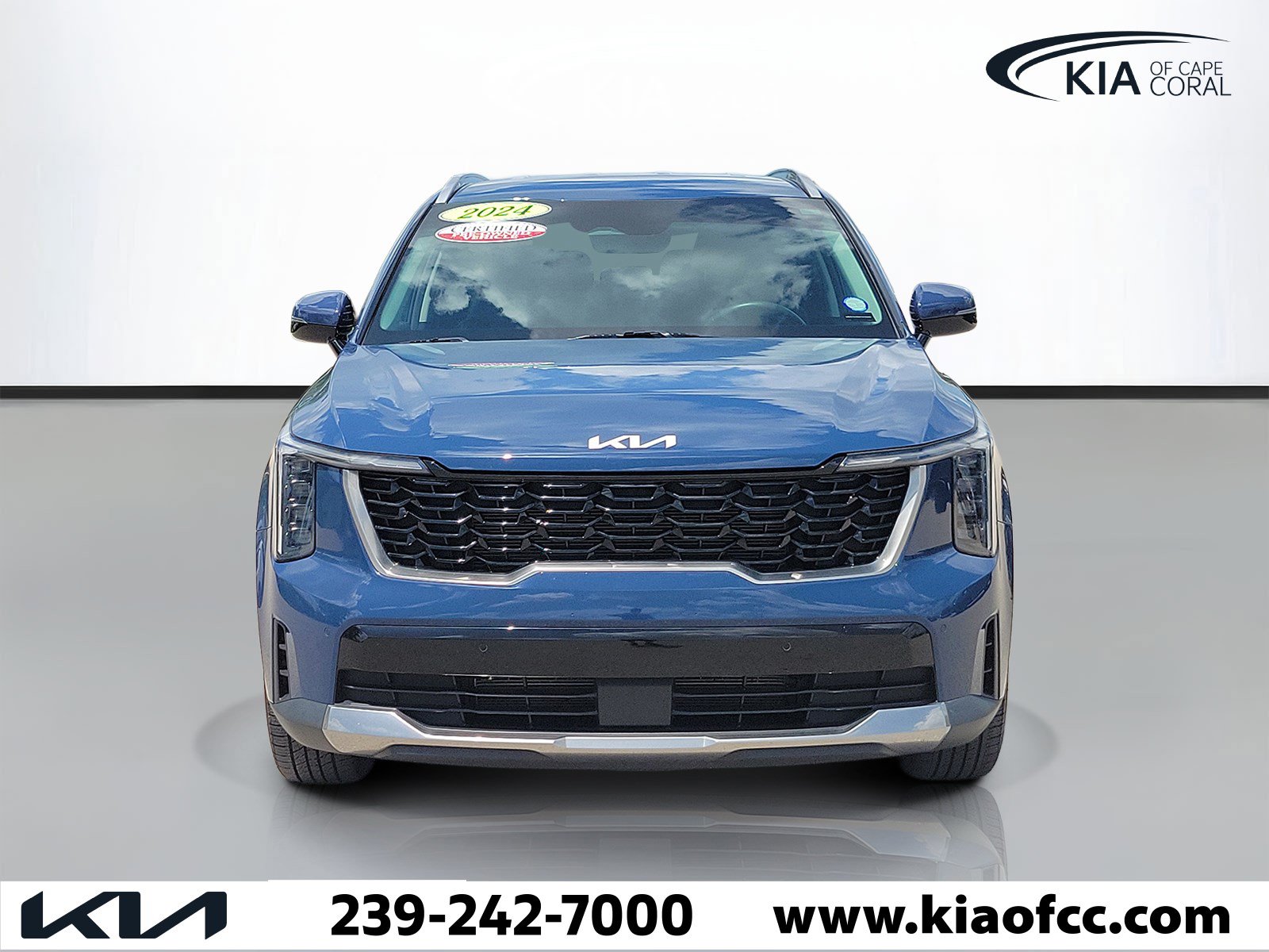 Certified 2024 Kia Sorento S FWD image 2