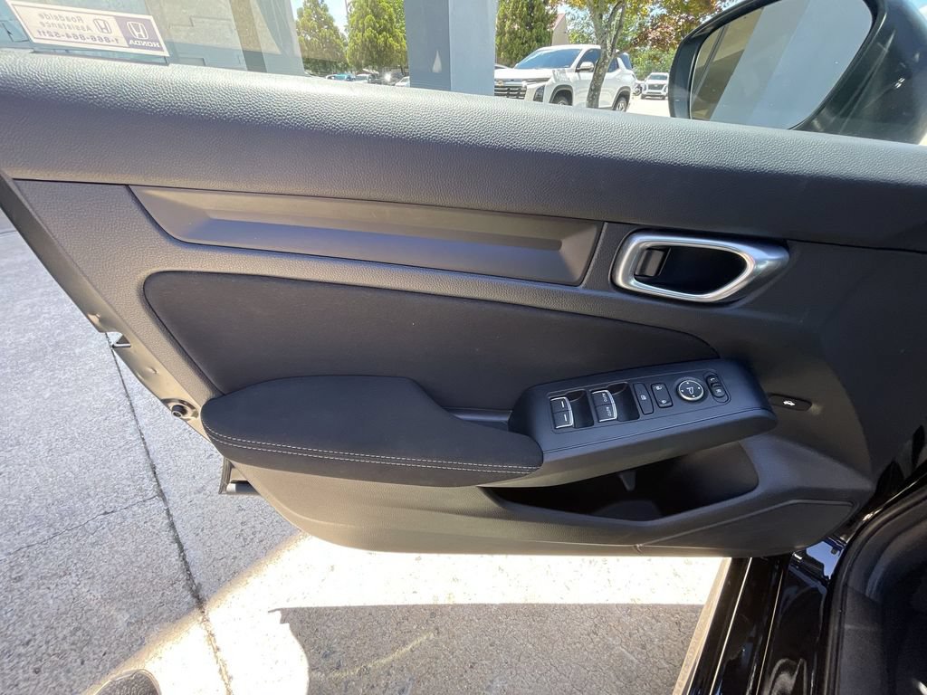 Used 2023 Honda Civic Sport image 19