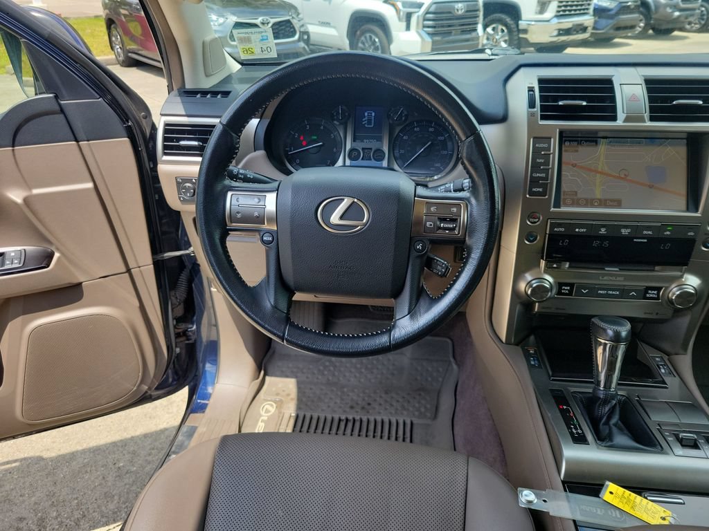 Used 2018 Lexus GX 460 w/ Navigation Package AWD/4WD image 20