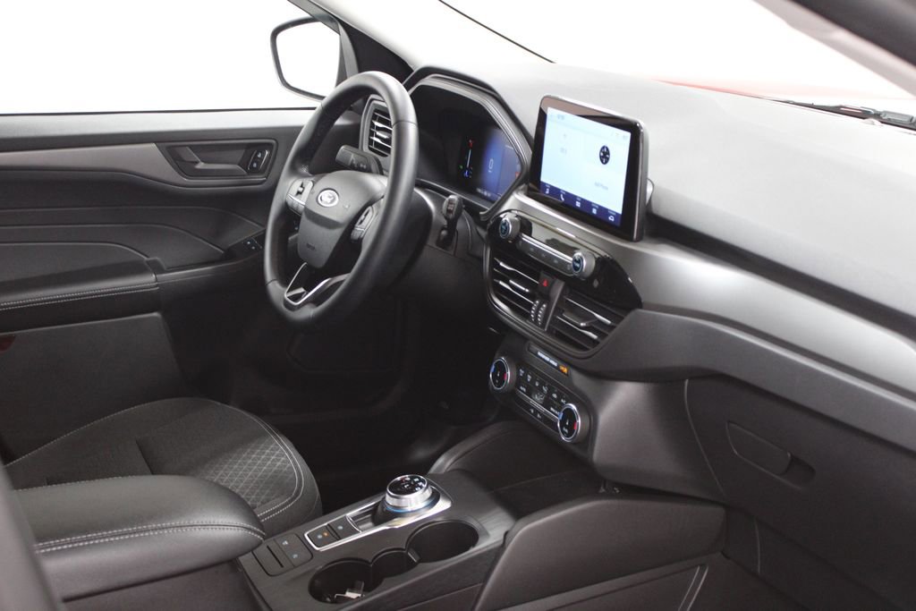 Used 2024 Ford Escape Active image 28