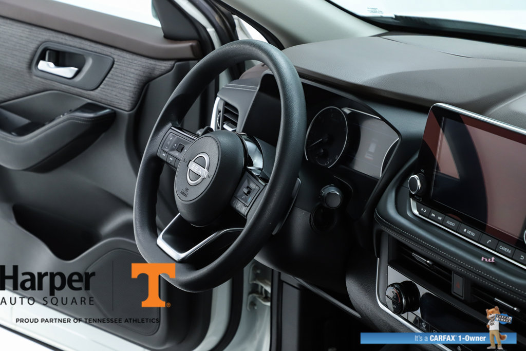 Used 2023 Nissan Rogue SV FWD image 34