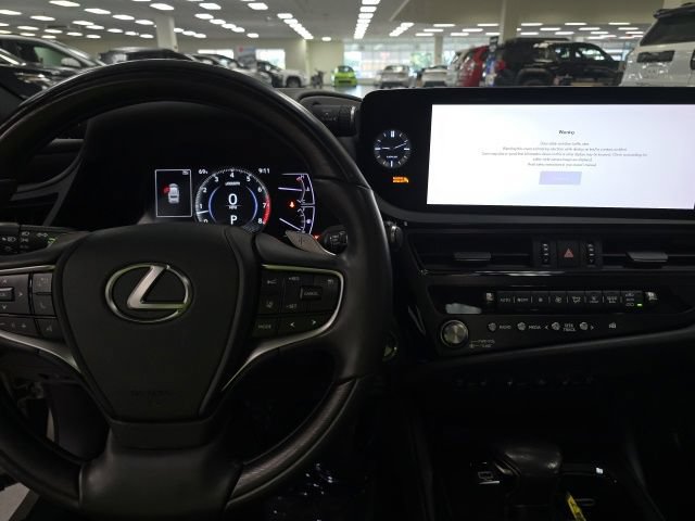 Used 2024 Lexus ES 350 Ultra Luxury w/ Accessory Package (Z2) FWD image 17