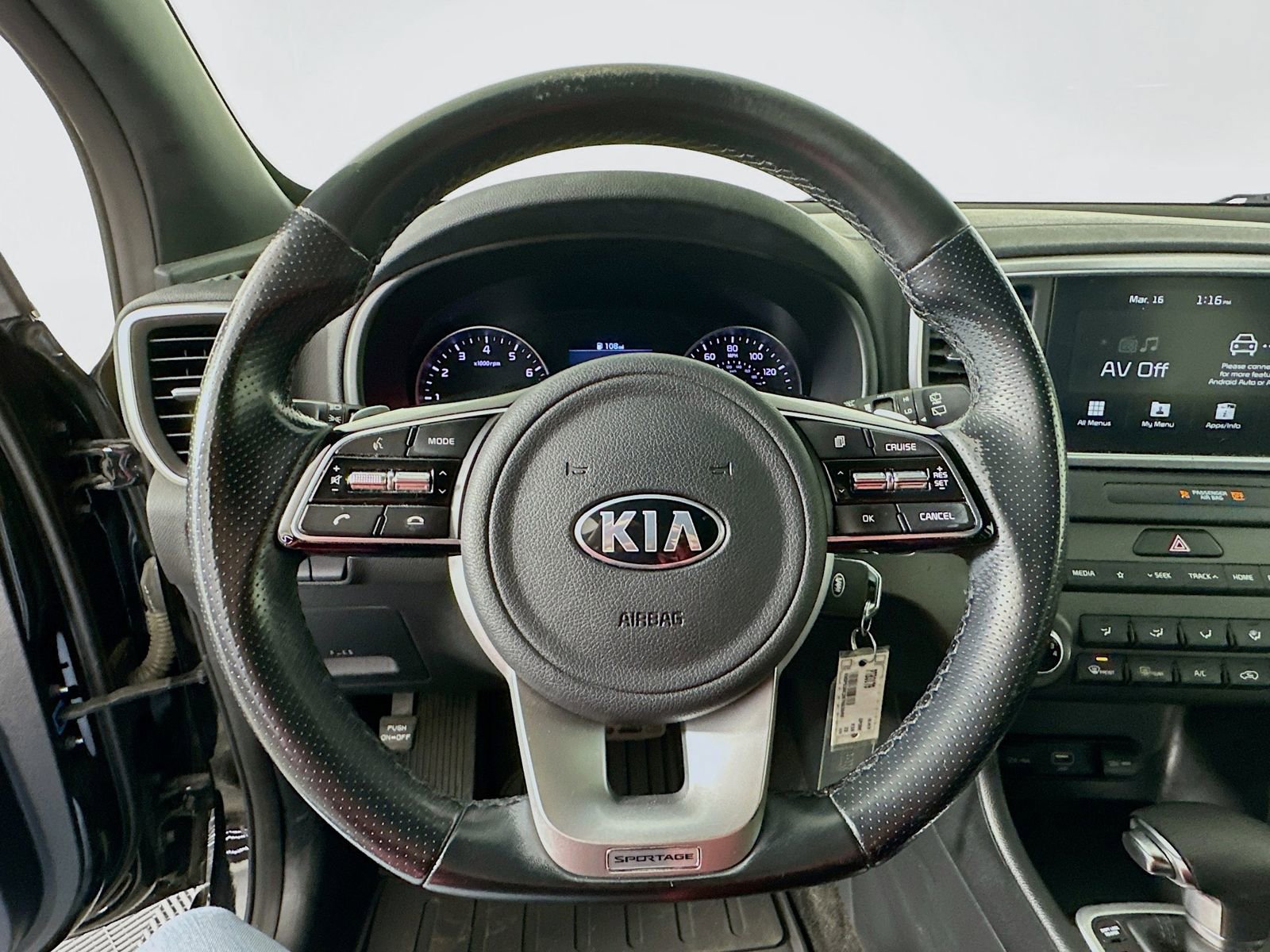Used 2022 Kia Sportage Nightfall Edition image 11