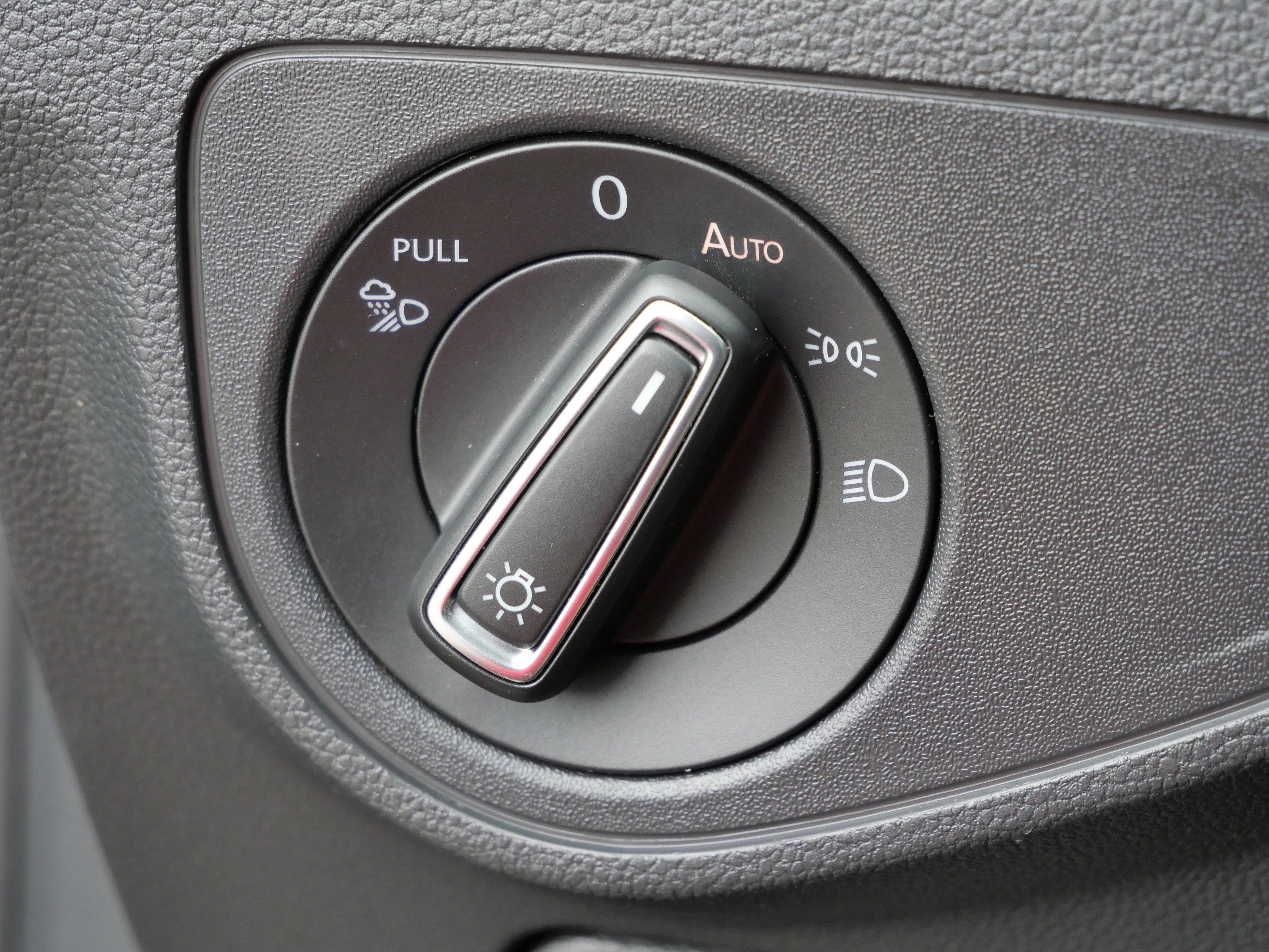 Used 2022 Volkswagen Atlas Cross Sport SEL R-Line image 21