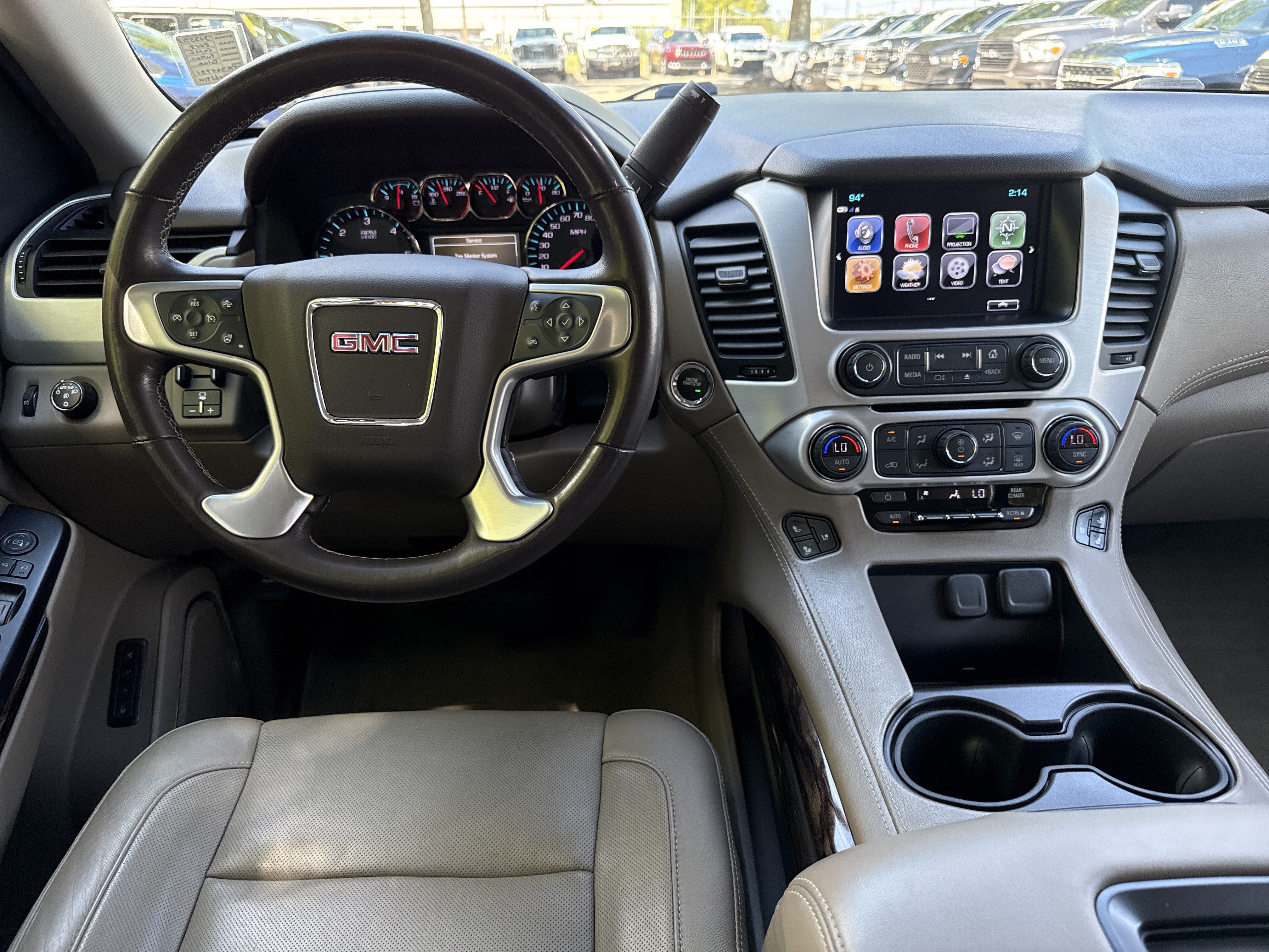 Used 2018 GMC Yukon SLT w/ Premium Edition RWD image 23